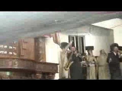 Toldos Aharon Sukkot in Meah Sharim