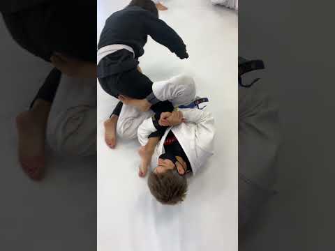 ［柔術テクニック］kガードからヒールフック#jiujitu#bjj#ブラジリアン柔術#ブラジリアン柔術テクニック動画 #柔術