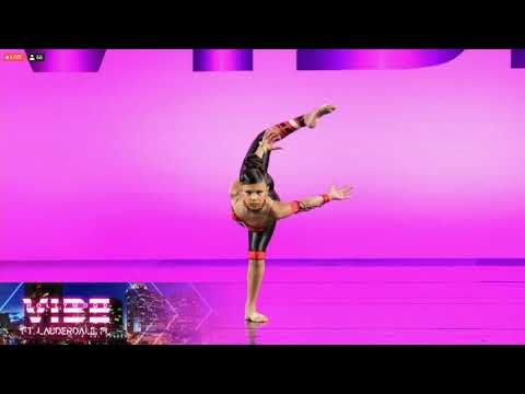 Isabella Chi - Drums