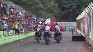 preview picture of video 'Encontro de motos de Arthur Nogueira 2013 show da equipe 90 Grau !!! HD'