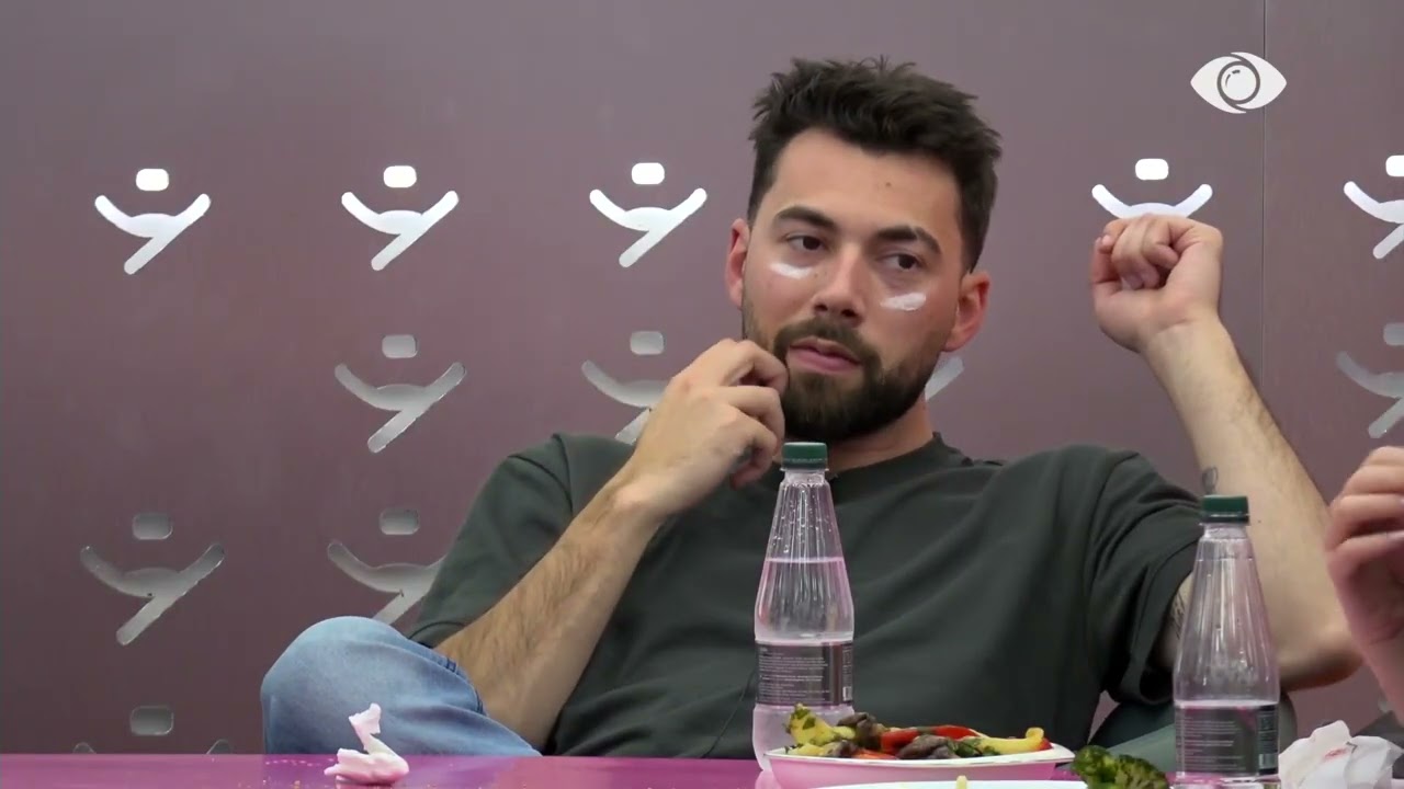 Ajo po rri më shumë me Gimbon se sa me Mirin/ Angelo, Stelina dhe Krusita bisedojnë për Selin