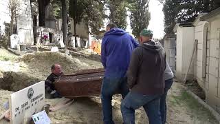 detenuto-nigeriano-suicida-sepolto-ad-ariano-in-un-campo-comune