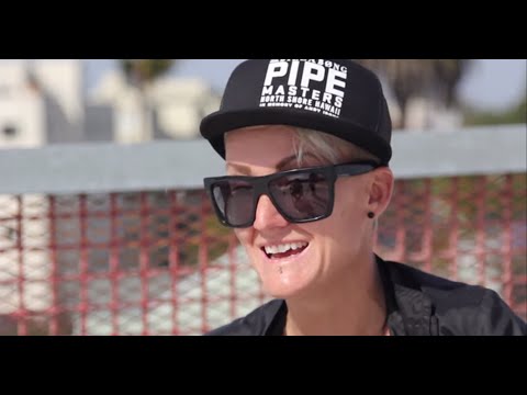 Keala Kennelly on Giant Teahupoo Winning Billabong XXL and Her Next Wave -  The Inertia