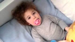 2-years-old singing "Mudhoney - I Like It Small"