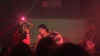 Far From Alaska - Politiks