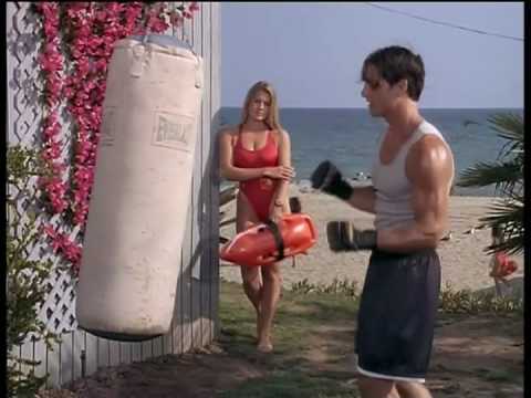 Marliece Andrada and Michael Bergin in Baywatch