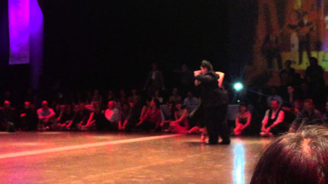 Alejandra Mantinan & Aoniken Quiroga. Milonga. Florence. 2015