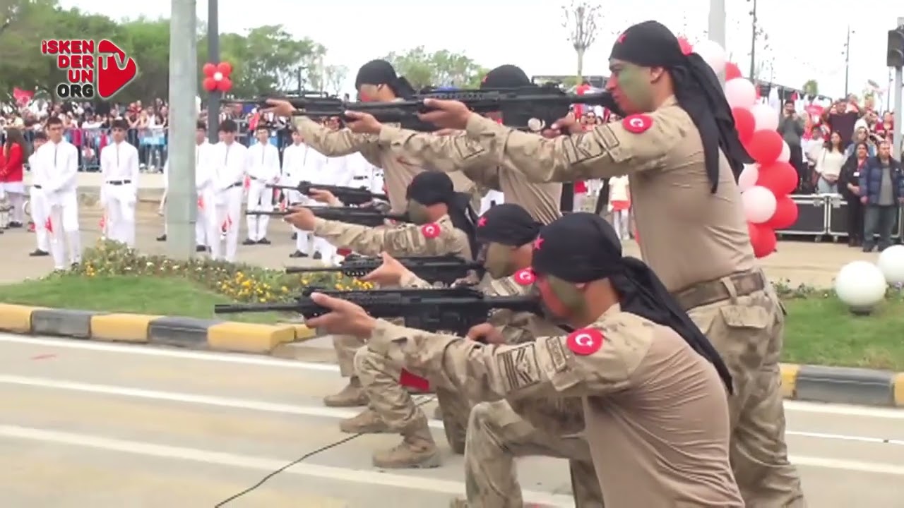 İskenderun’da Cumhuriyet’in 102. Yılı Coşkuyla Kutlandı