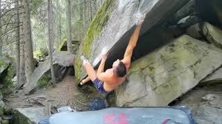 Video thumbnail of La Pinzaría, 7c+. Magic Wood