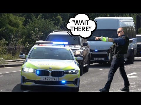 *HIGH-RISK** CATEGORY-A Prisoners Armed Police Escort Back To HMP Belmarsh During Court Trial