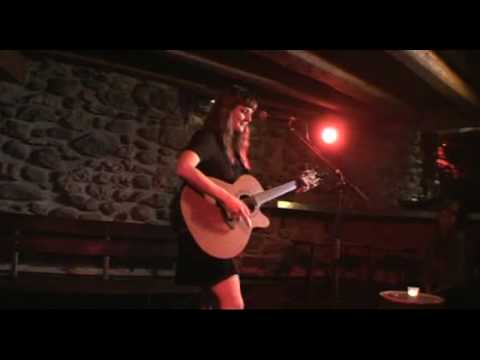 Christine Zufferey : La foule (reprise d'Edith Piaf)