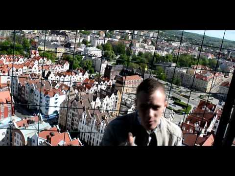 10. DOMIR & PITI - CZYSTE NIEBO GOŚĆ. IZU [OFFICIAL VIDEO] [IMPONDERABILIA 2015]