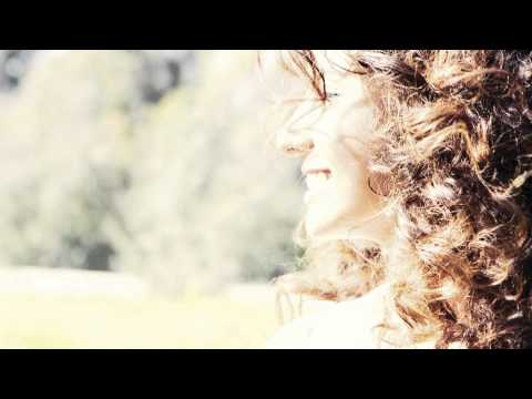 Video thumbnail for Ma She’ani Tzricha - מה שאני צריכה