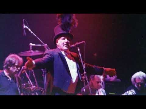 Ken Kesey eulogizes Bill Graham during Dark Star