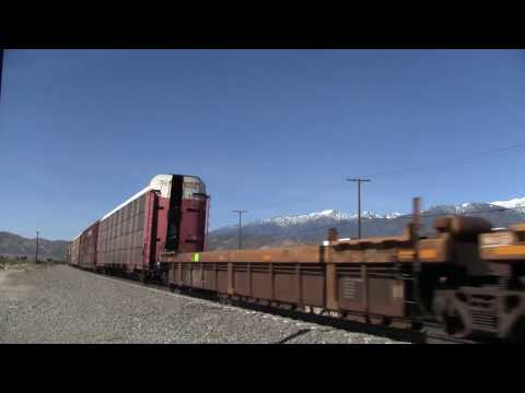 2 Trains on Union Pacific's Sunset Route 2/16-17/10 : HD