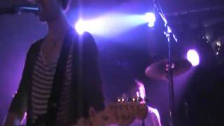 When It All Falls Down - Kensington | 13-11-10 De Waerdse Tempel