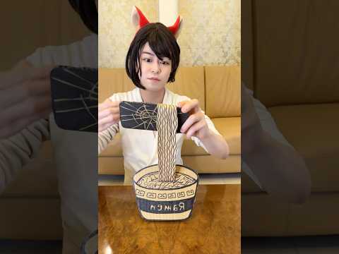 FIX A BROKEN CELL-PHONE WITH CARDBOARD RAMEN！#asmr
