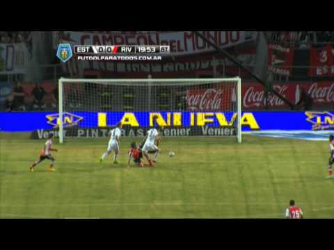 Cavenaghi lo tuvo dos veces. Estudiantes 0 River 0. Fecha 14. Final 2014. Fútbol Para Todos.