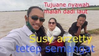 Download lagu SUSY ARZETTY TUJUANE NYAWAH NANDUR PARI MALAH DADI LAUT mp3 Download lagu SUSY ARZETTY TUJUANE NYAWAH NANDUR PARI MALAH DADI LAUT mp3