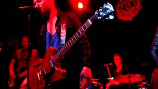 Atomic Tom Play That Dirty Girl Live