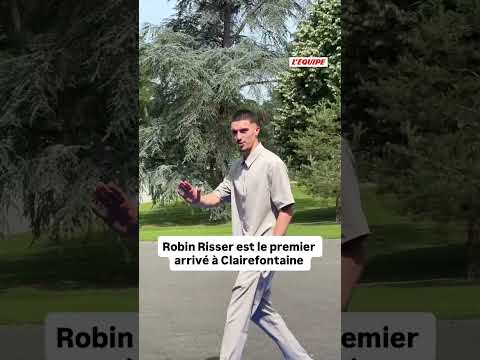 🇫🇷 Robin Risser est le premier arrivé à Clairefontaine, pour sa première sélection #football #france