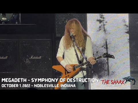 Megadeth plays Symphony Of Destruction on October 1, 2022 in Noblesville, IN