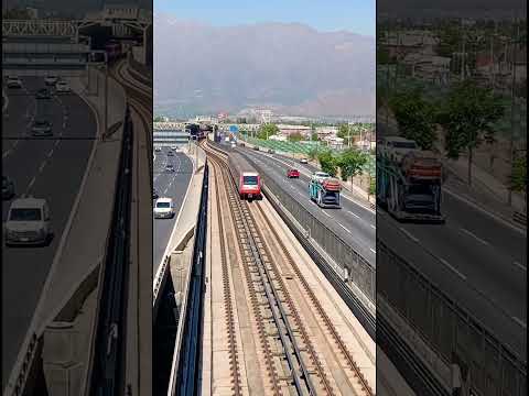 Metro de Santiago Línea 4A (AS02) próximo a ingresar a Estación La Granja