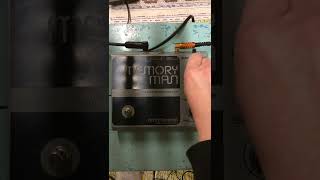 Video thumbnail for Vintage Electro Harmonix Memory Man by old guy with pedals