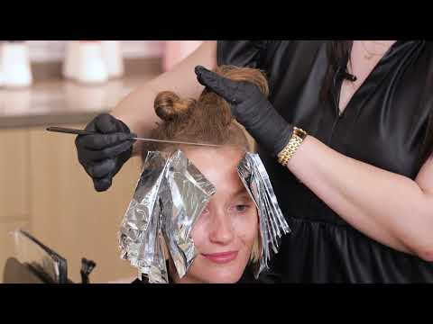 Expressive Color Blocking with Alicia Avanpre