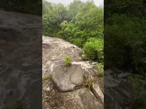 🌊 Impresionante crecida en Tanti tras la tormenta ⛈️