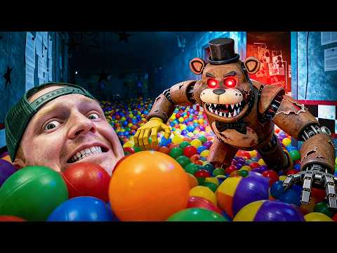 13 Ways To SNEAK OUT of FIVE NIGHTS AT FREDDY'S!!!!