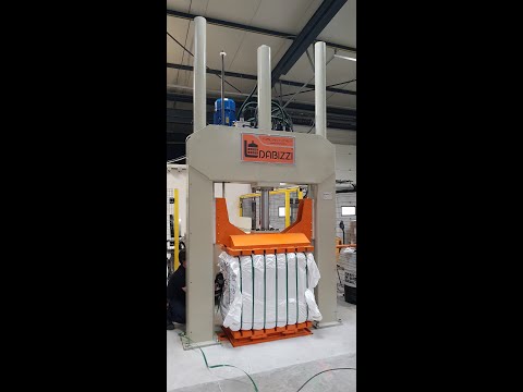 D1 CL SC 40 pit baler for recycling