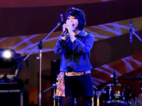 [Fancam] 110311 JaJaa (Chocolate Series) - ความห่างเหิน (at Urban Market)