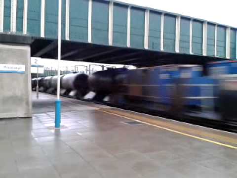 Prestatyn 18.10.2013 - Network Rail Class 37 97 97303 tnt 97302