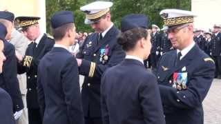 preview picture of video 'Lycée militaire|L'Ecole des Pupilles de l'Air: Traditionnelle cérémonie de remise de l'insigne.'