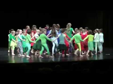 Hunyadi Gála 2016 - Csivirintem, csavarintom... néptánc (1.m, 2.a, 2.b, 5.a, 5.m, 6.m)