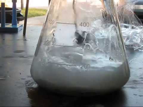 Gamot at ekzoderil Lotseril Kuko halamang-singaw paggamot