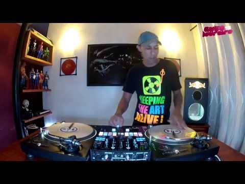 Short Routine Using Serato DJ Pitch Play & Serato Flip