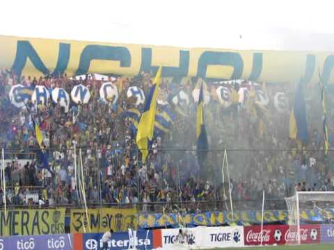 "FIESTA EN LAS GRADAS" Barra: Chancholigans • Club: Sportivo Luqueño • País: Paraguay