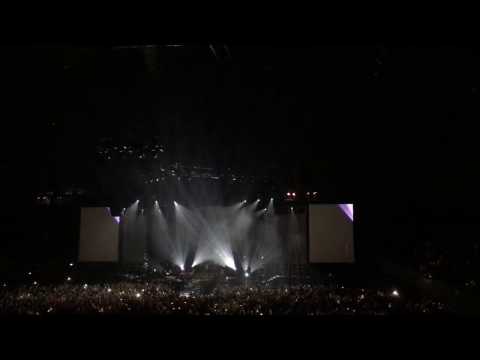 Disturbed - The Sound of Silence [Live @ Ziggo Dome, Amsterdam, NL]