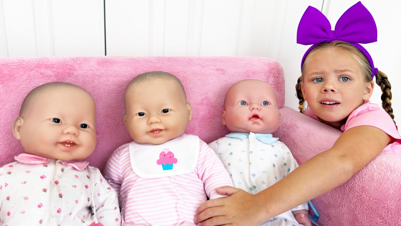 Naomi Pretend Play with Baby Dolls and Fun Girl Toys!