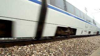 preview picture of video 'CRH gjennom Maqiao Station ,CRH par Maqiao Station'