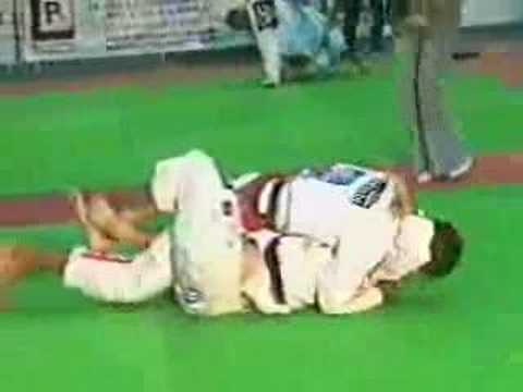 Copa do Brasil de Jiu-Jitsu 2003 - Leonardo Santos x Jared (USA) by X-COMBAT