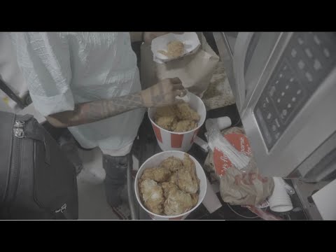 We Got Thrown Out Of Air BnB In Kingston🇯🇲 ,Crazy Freestyle With Roze Don | Teebone | Fresh King