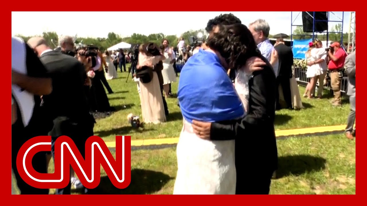 See how these newlyweds observed total solar eclipse