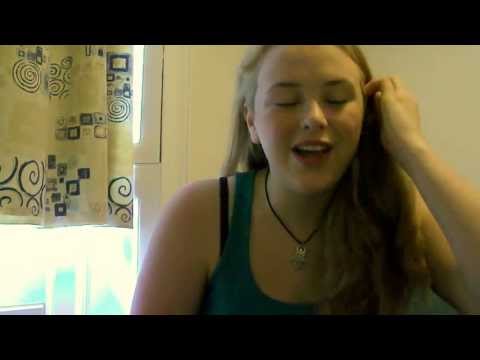Hey There Delilah covered by Hollie Jayne McCarthy (Plain White T's)