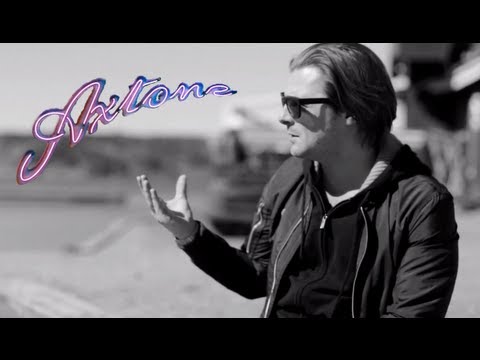 Axwell - At the 'Center of The Universe' - AxtoneTV