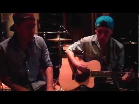 Ne-Yo 'So Sick' acoustic cover ft. Tyler Carter and Dylan Housewright