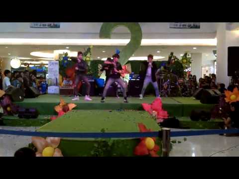 NYE Boys covering Again and Again + Gee - Poplovh 141012