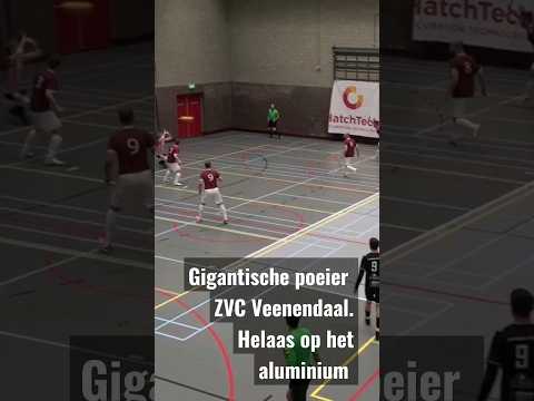 Gigantische poeier ZVC Veenendaal 1 tegen ZVS/bodemflex1 #futsal #aluminium.